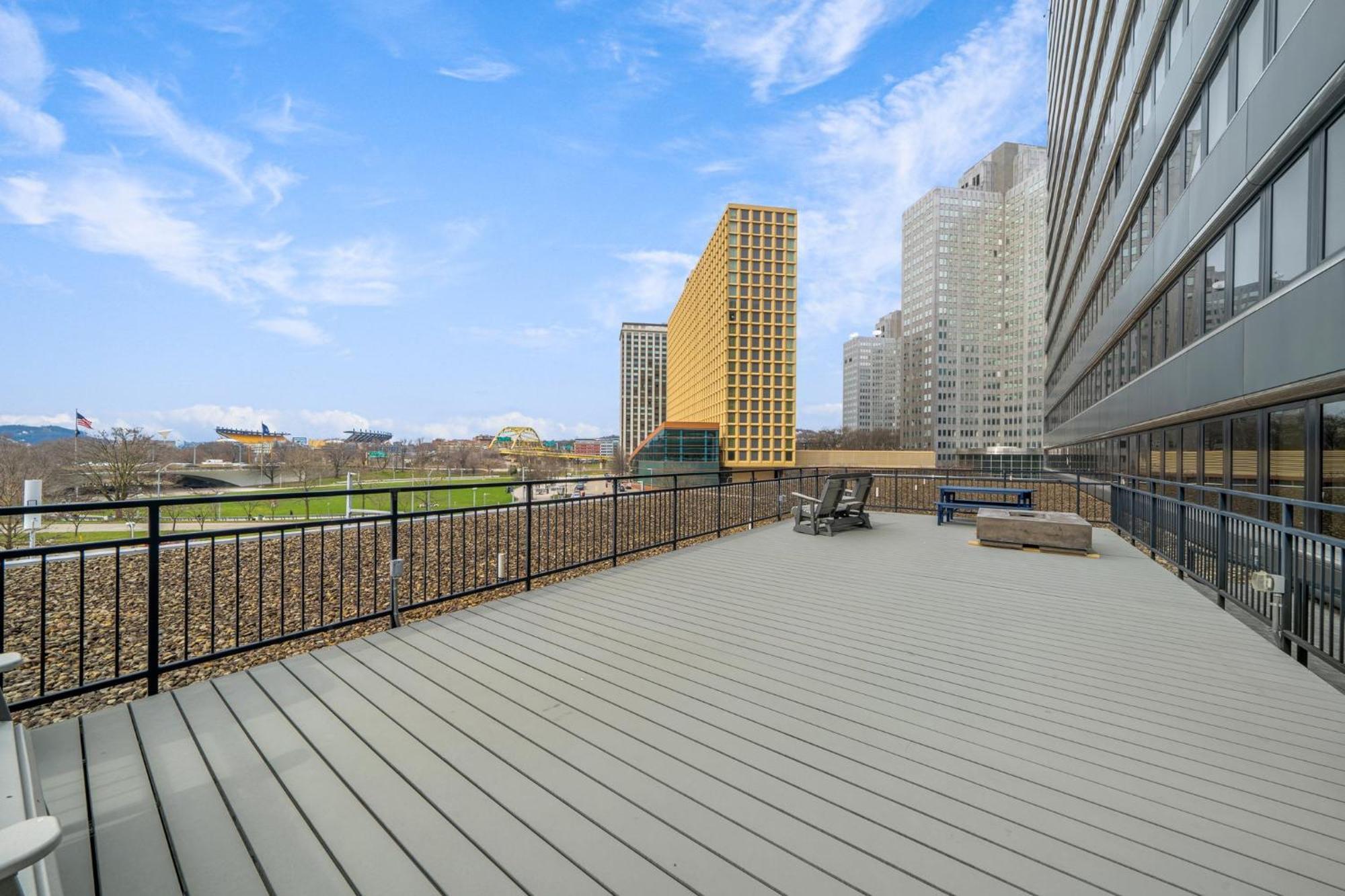 Sprawling Stadium Views Wonderful Location 24-7 Parking Gym Lounge 匹兹堡 外观 照片
