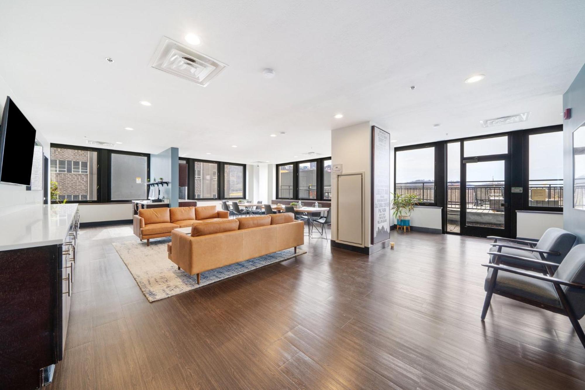 Sprawling Stadium Views Wonderful Location 24-7 Parking Gym Lounge 匹兹堡 外观 照片